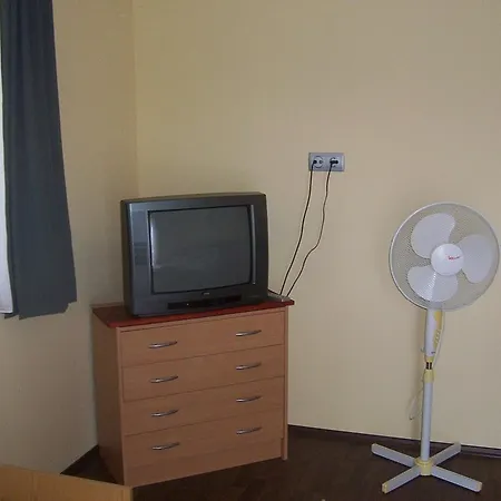 Horvath Apartmanhaz Шиофок
