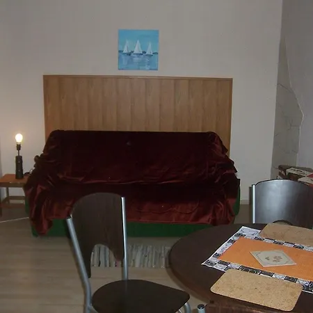Horvath Apartmanhaz Шиофок